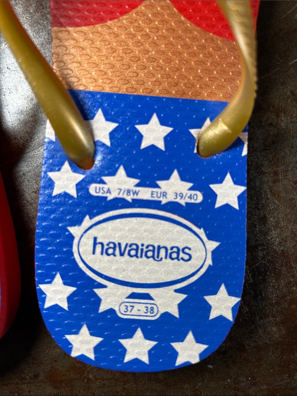 Havaianas Wonder Woman Flip Flops - Red, Blue, Gold - Picture 4 of 16
